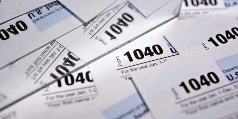 IRS-many-1040s-tax-refunds-down