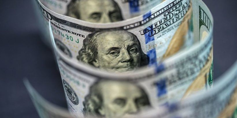 dollar-bills-Americans-inherit-$764-billion-mostly-tax-free